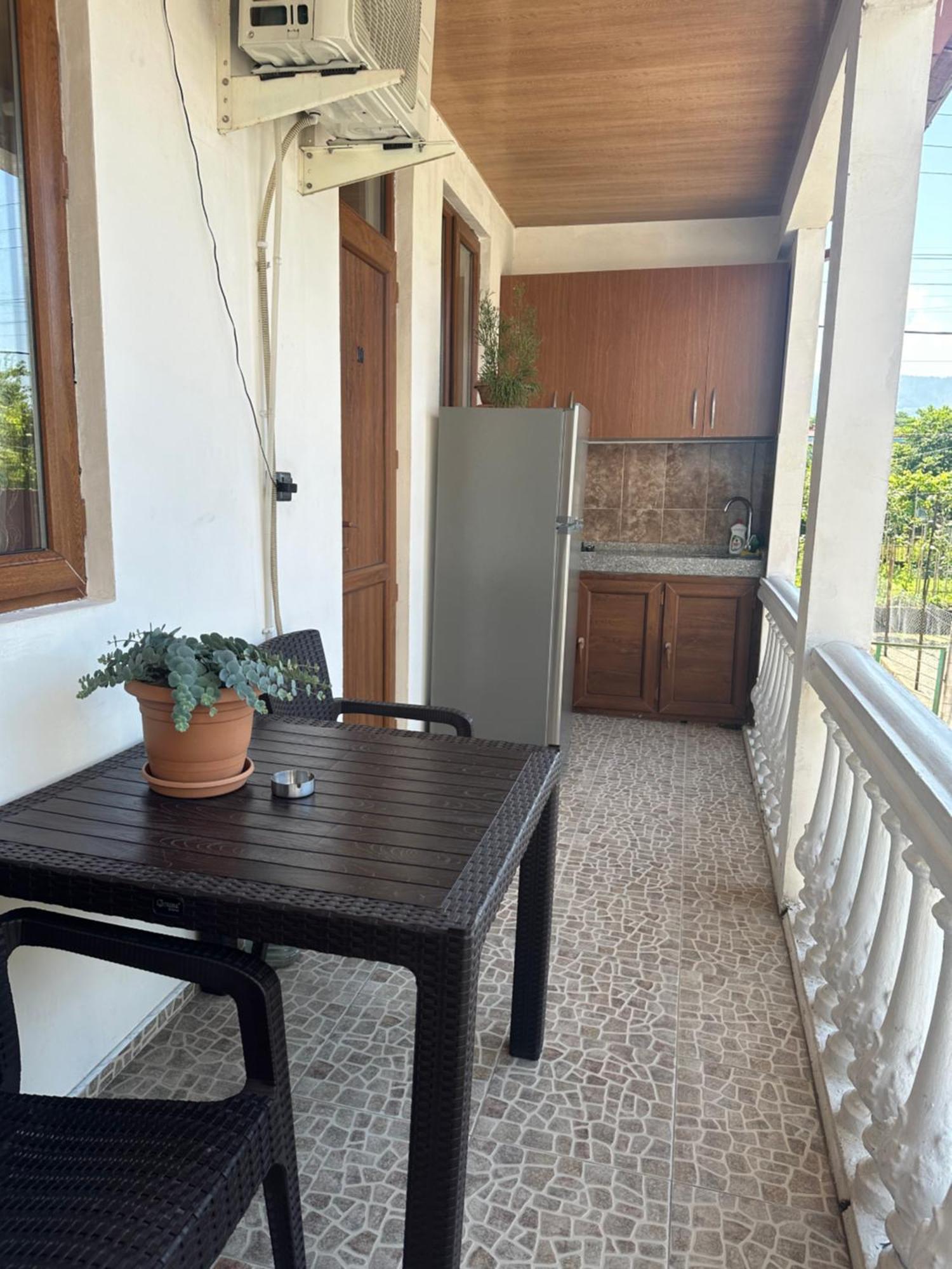 Linda Guest House Batumi Zewnętrze zdjęcie