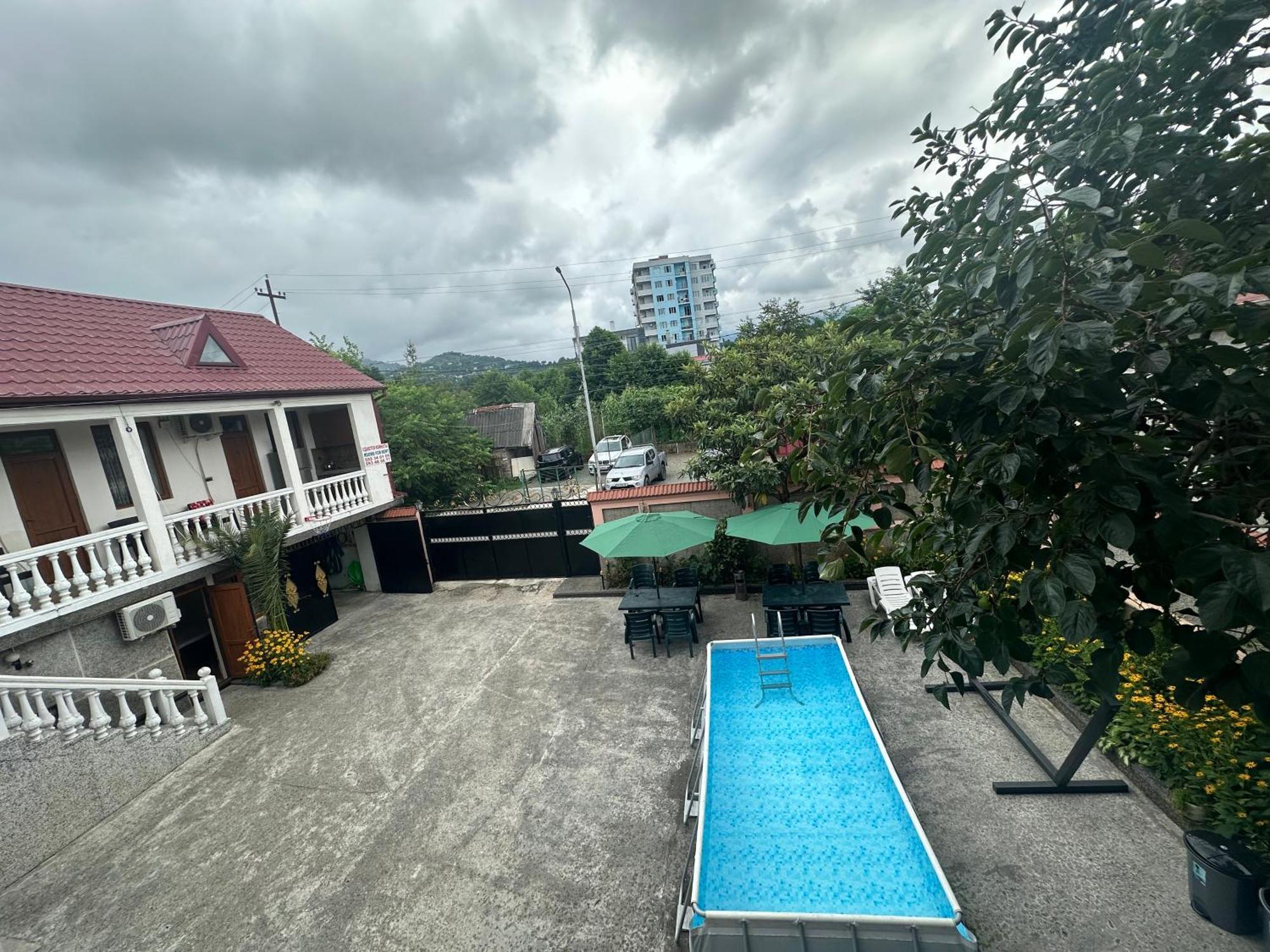 Linda Guest House Batumi Zewnętrze zdjęcie
