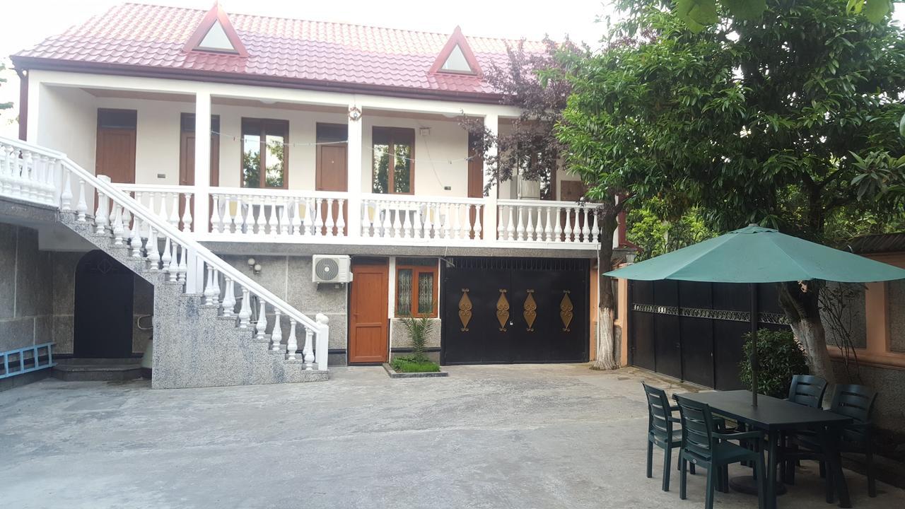 Linda Guest House Batumi Zewnętrze zdjęcie